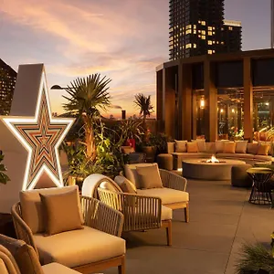 The Gantry London, Curio Collection By Hilton Storbritannien