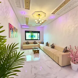 - Alhambra شقة فاس
